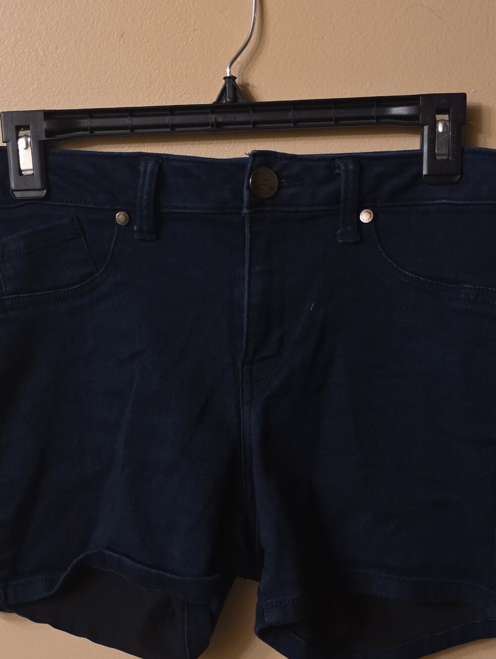 1822 Denim Women’s Dark Blue Denim Chino Shorts Size 8 Mid Rise 5-Pocket